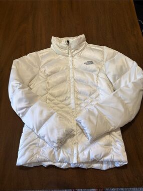 The North Face Women’s White Insulated Down Jacket